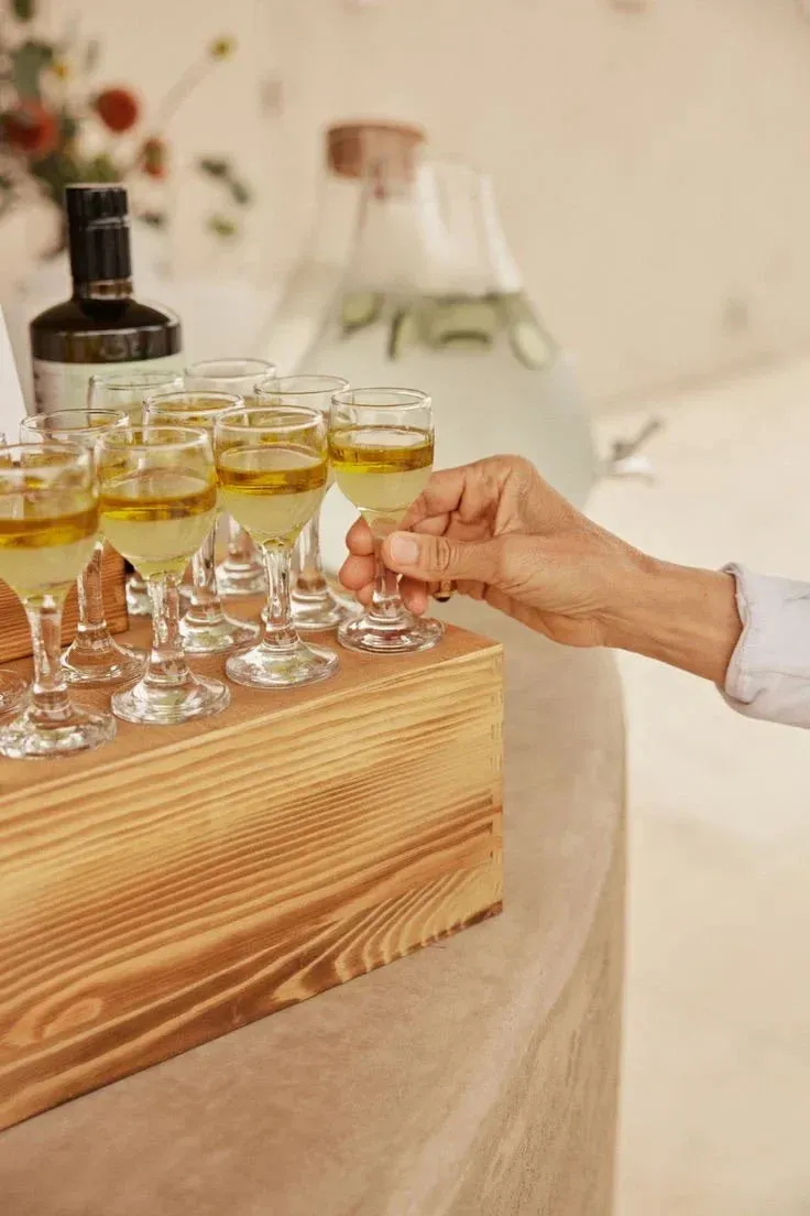 Longevity Shot Là Gì? Vì Sao Giới Siêu Giàu Và Ngôi Sao Thế Giới Mê Mẩn Nghi Thức Này?
